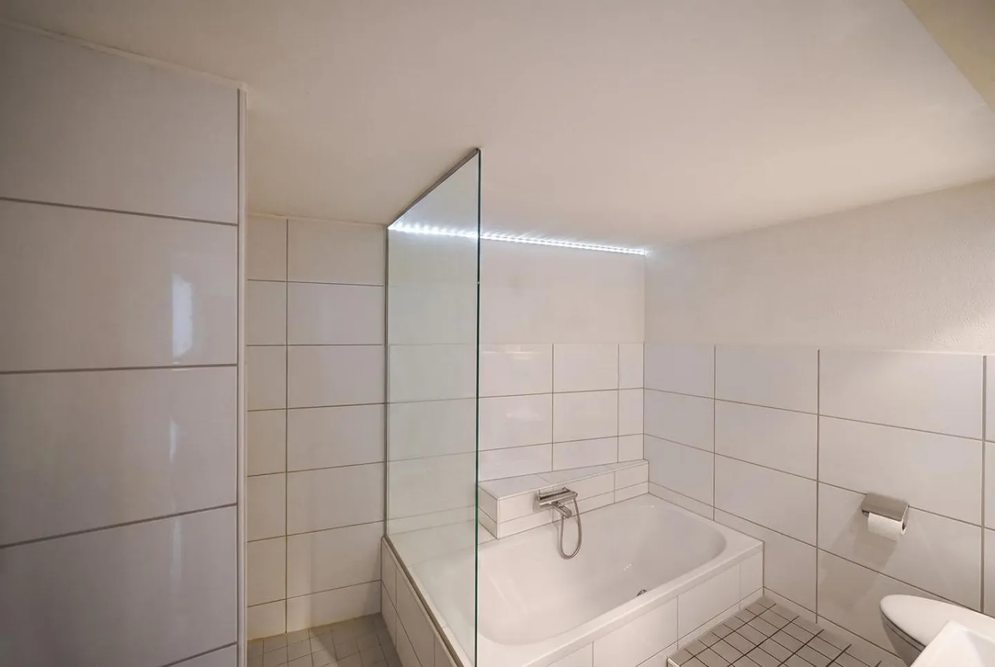 RAFFINÉ. MODERNE. VUE PANORAMIQUE. - Photo 11 sur 12