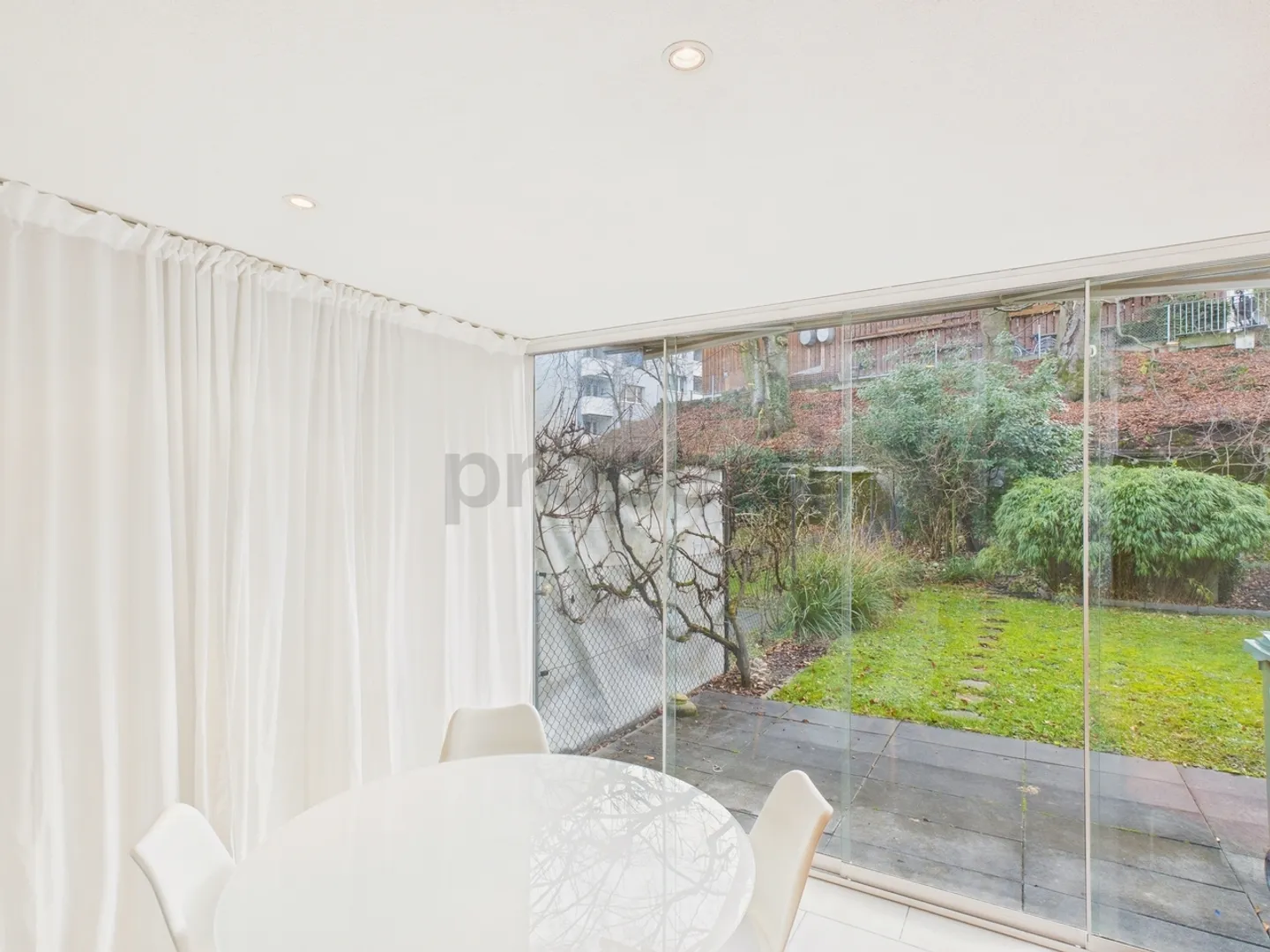 Appartement spacieux de 4,5 pièces à Binningen - meublé - Photo 4 sur 11