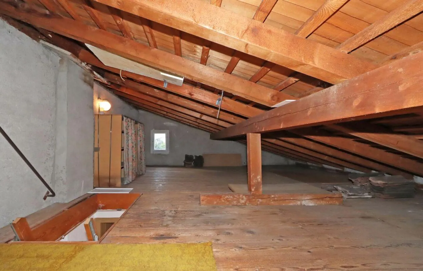 Casa bifamiliare in una posizione tranquilla, centrale e adatta alle famiglie a Netstal - Foto 17 di 18