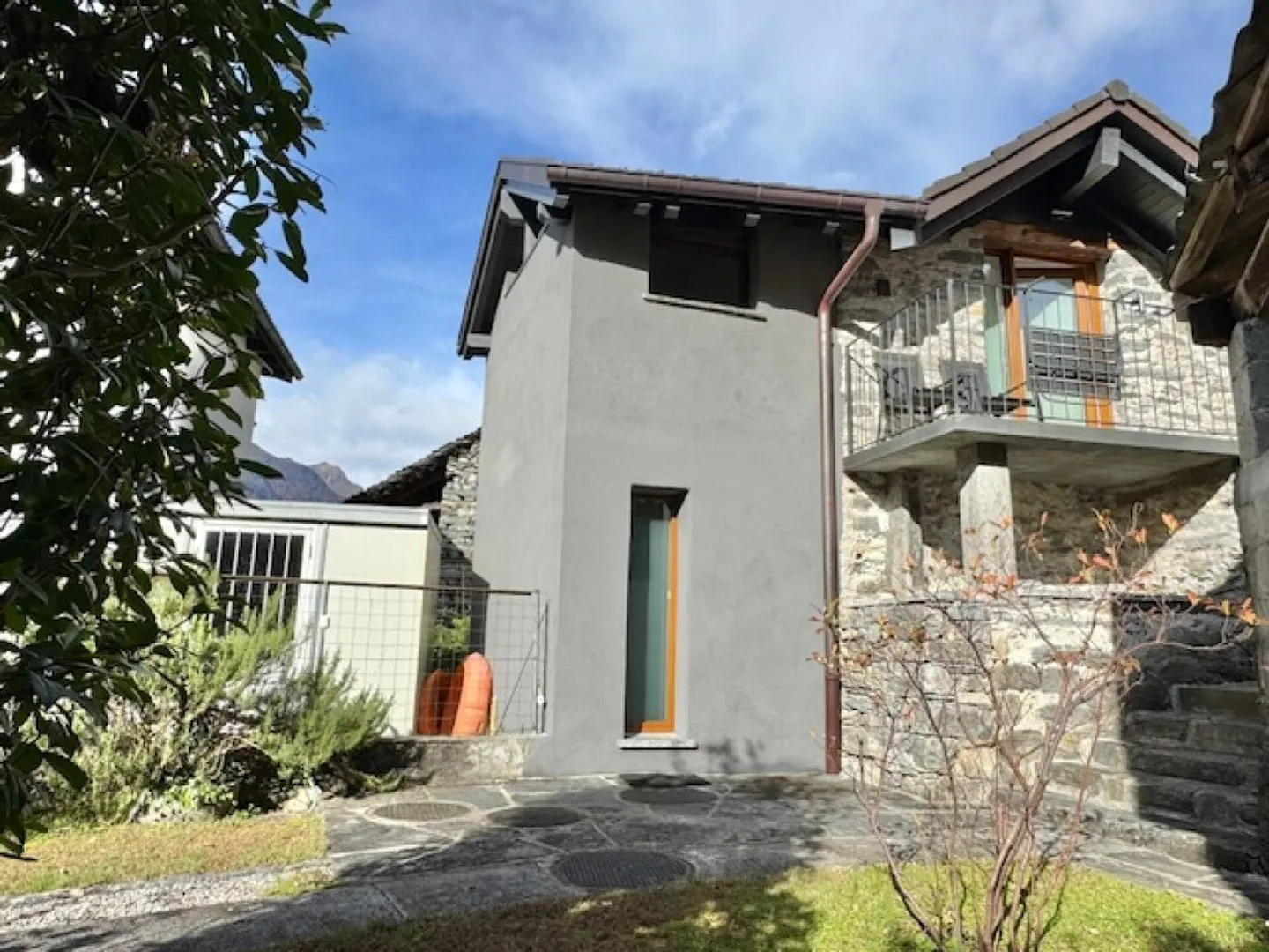 ZU VERKAUFEN IM ZENTRUM VON GORDEVIO - Bezauberndes, komplett renov... - Foto 2 von 21