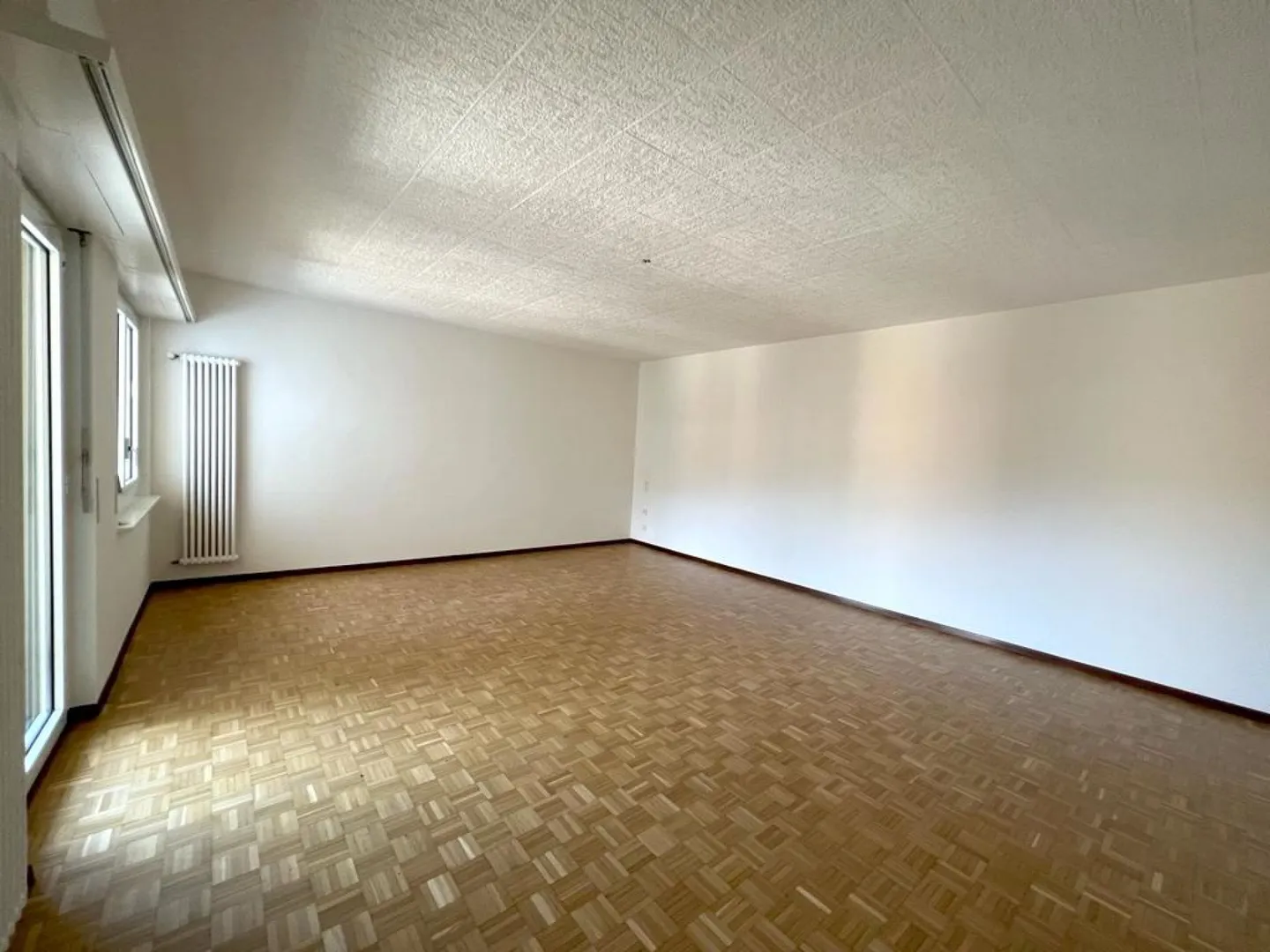 BELLINZONA | HELLER 3.5 ZIMMER - Foto 5 von 10