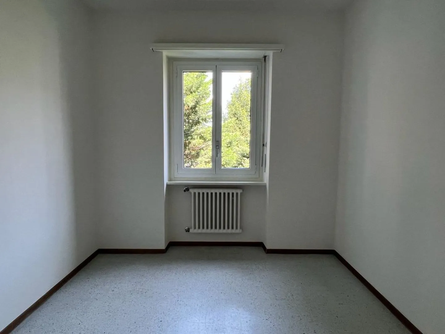 BELLINZONA | HELLER 3.5 ZIMMER - Foto 8 von 10