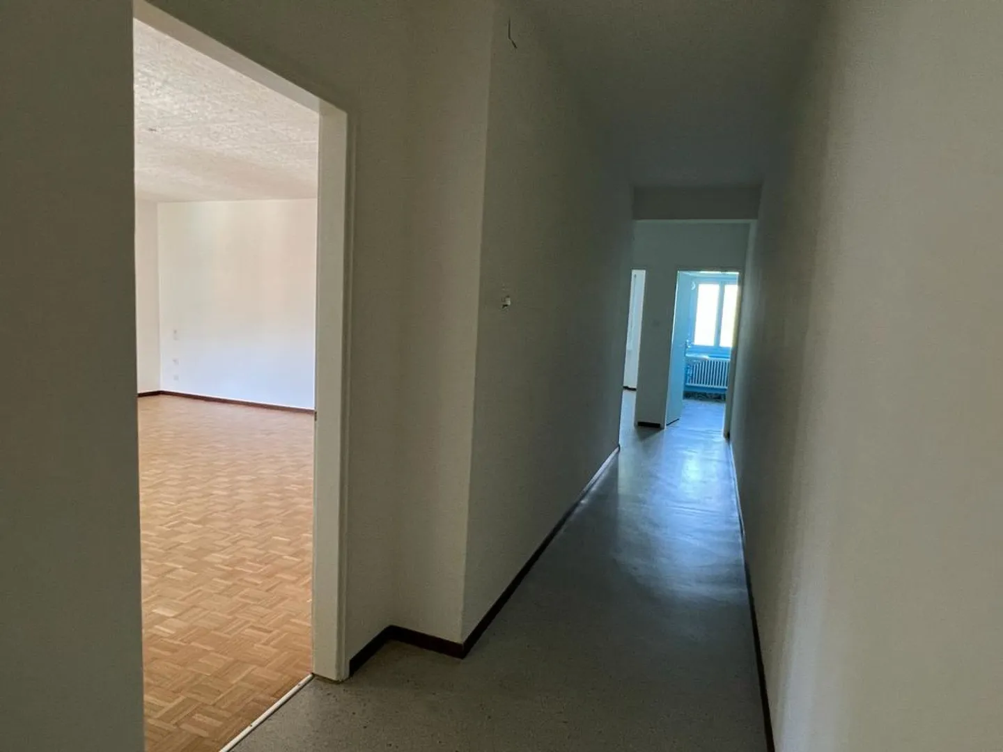 BELLINZONA | HELLER 3.5 ZIMMER - Foto 9 von 10