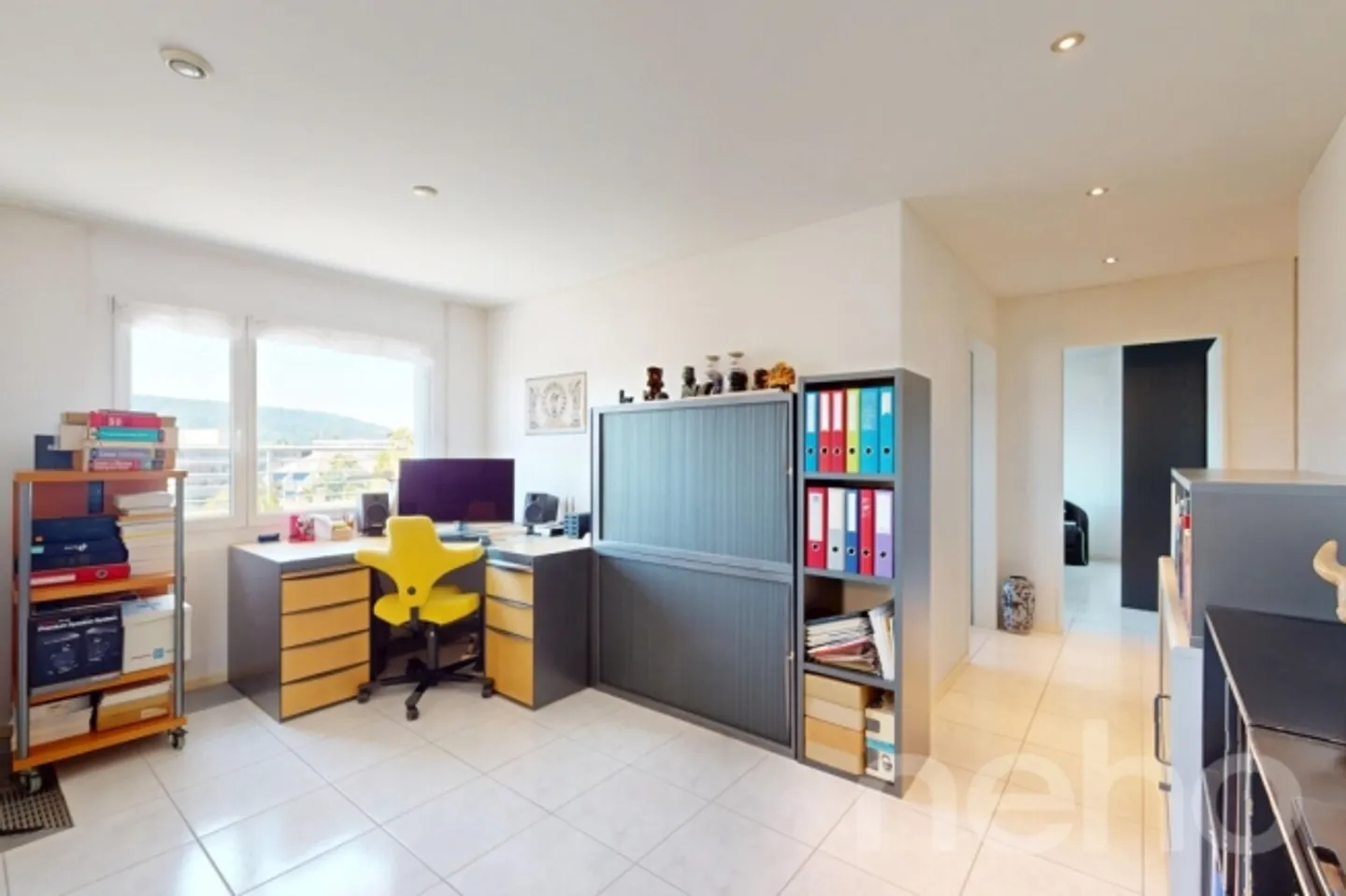 Appartement penthouse attrayant de 3,5 pièces - Photo 5 sur 10