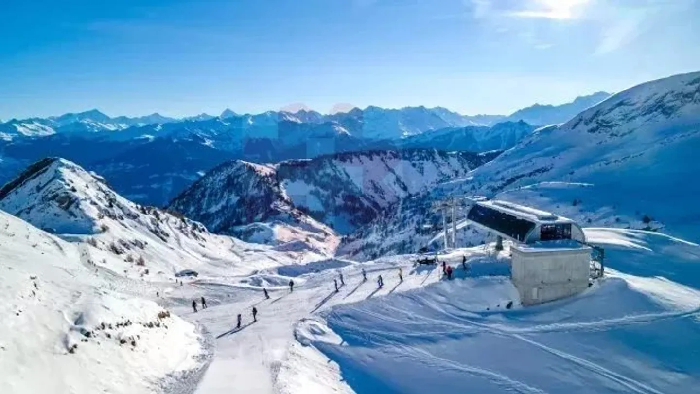 Charming Chalet in Ovronnaz: Cozy Alpine Retreat - Foto 5 di 6