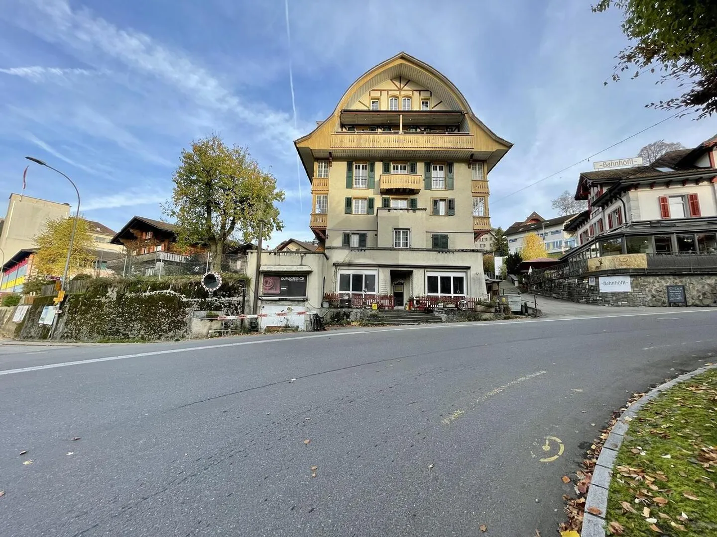 AM BAHNHOF ENTLEBUCH MIT STARKER RENDITE - Foto 1 von 6