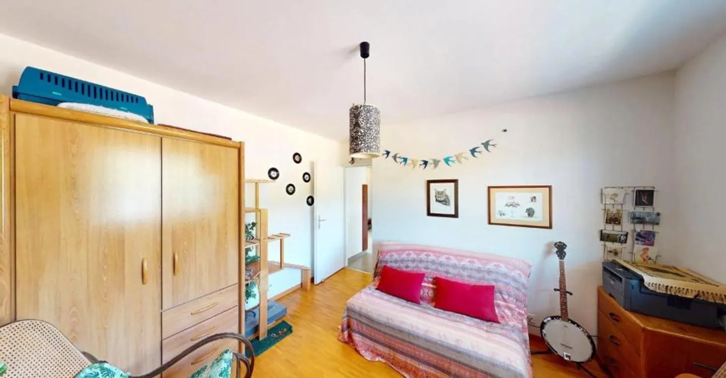 Charming Attic with Large Terrace - Photo 5 of 6