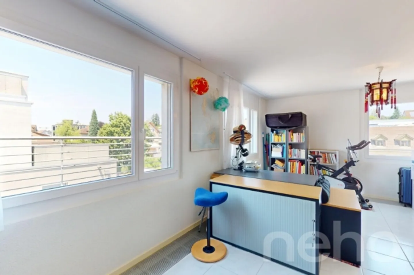 Appartement penthouse attrayant de 3,5 pièces - Photo 8 sur 10