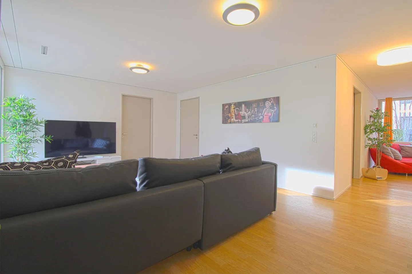 Stylishly furnished community studio in Zurich Seebach - Photo 5 of 16