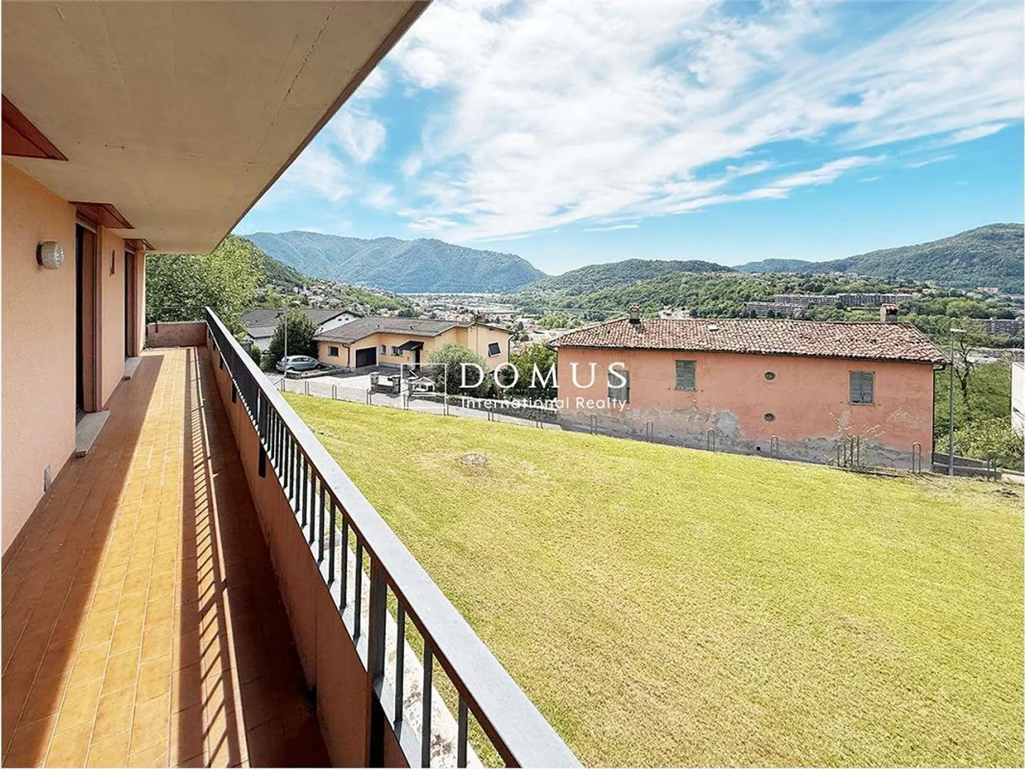 Graziosa casa singola - Foto 3 di 13