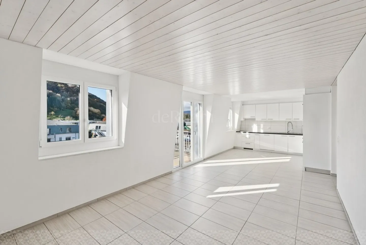 1 month rent free! - Photo 1 of 9