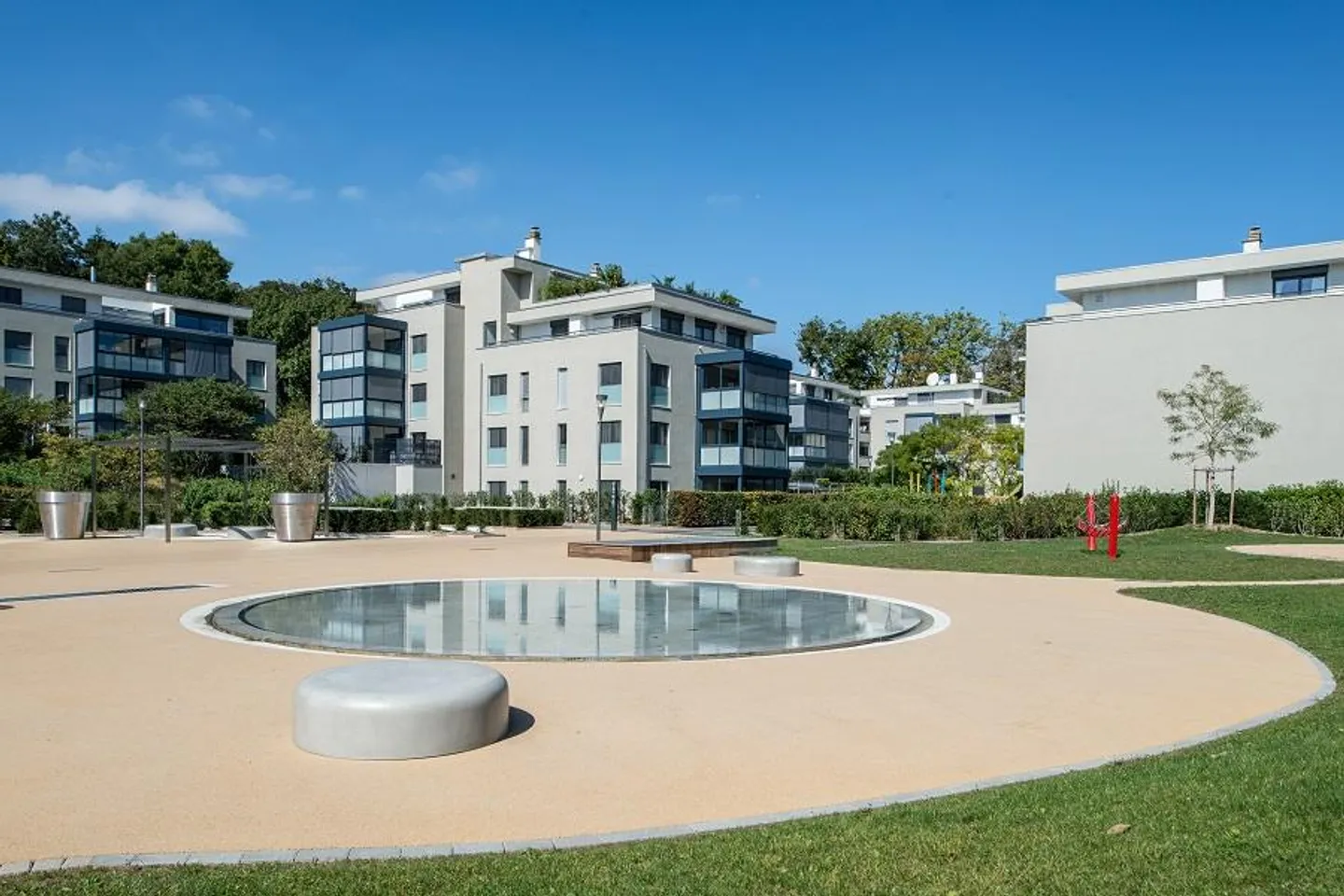 Appartement de Luxe avec Jardin - Photo 2 sur 4