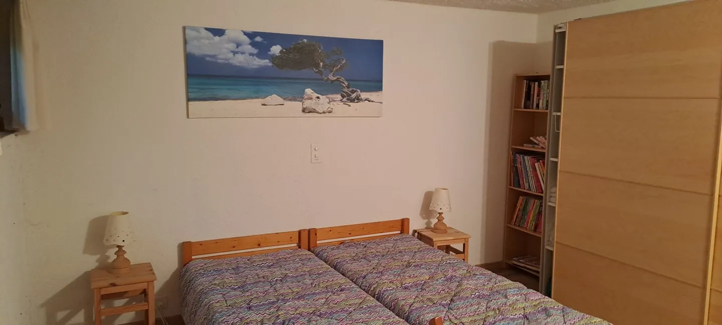 Cave 1 room - Photo 4 of 10