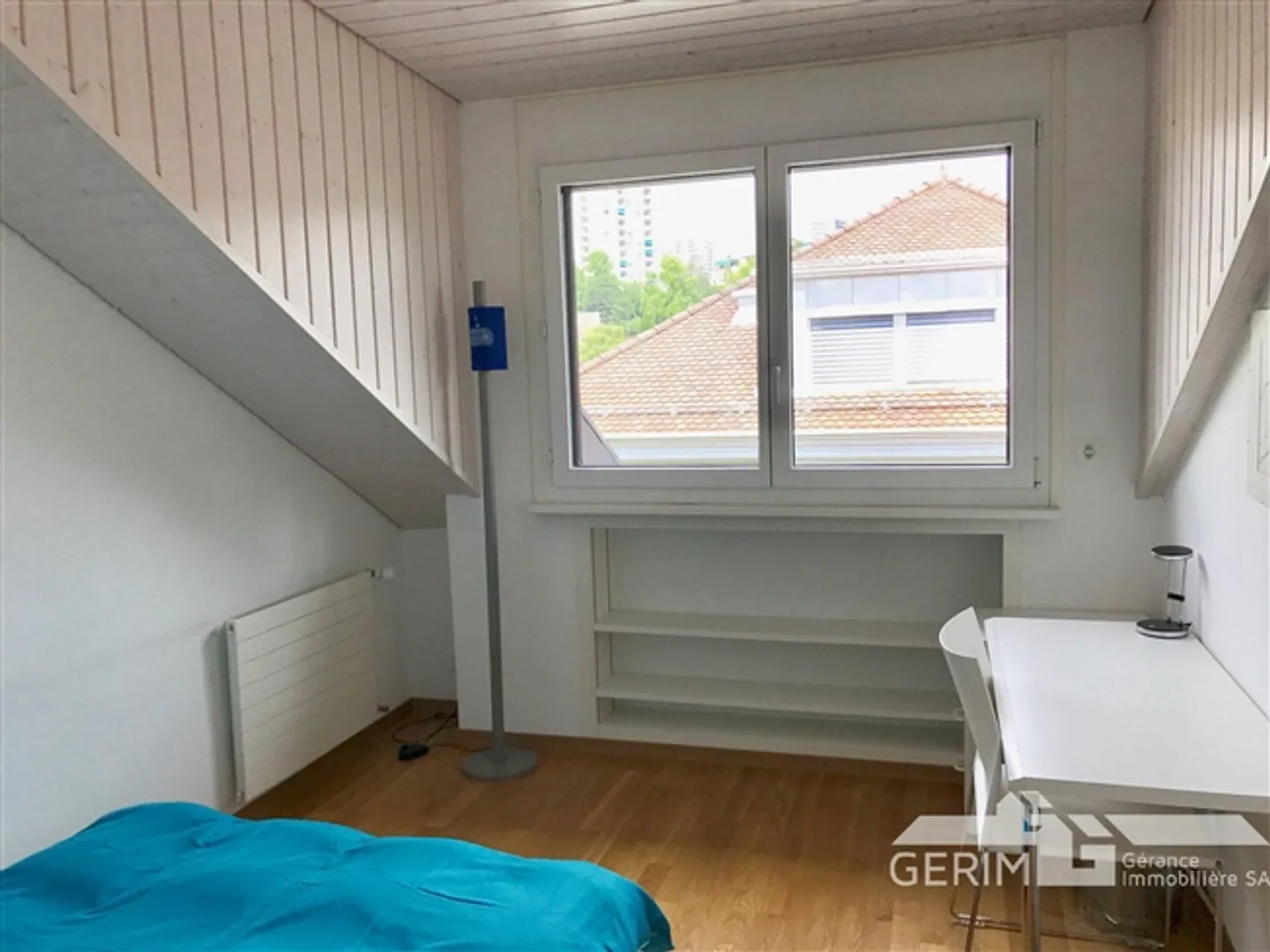 APPARTEMENT MEUBLÉ DANS LE QUARTIER DE CHAILLY AVEC VUE SUR LE LAC - Photo 6 sur 13