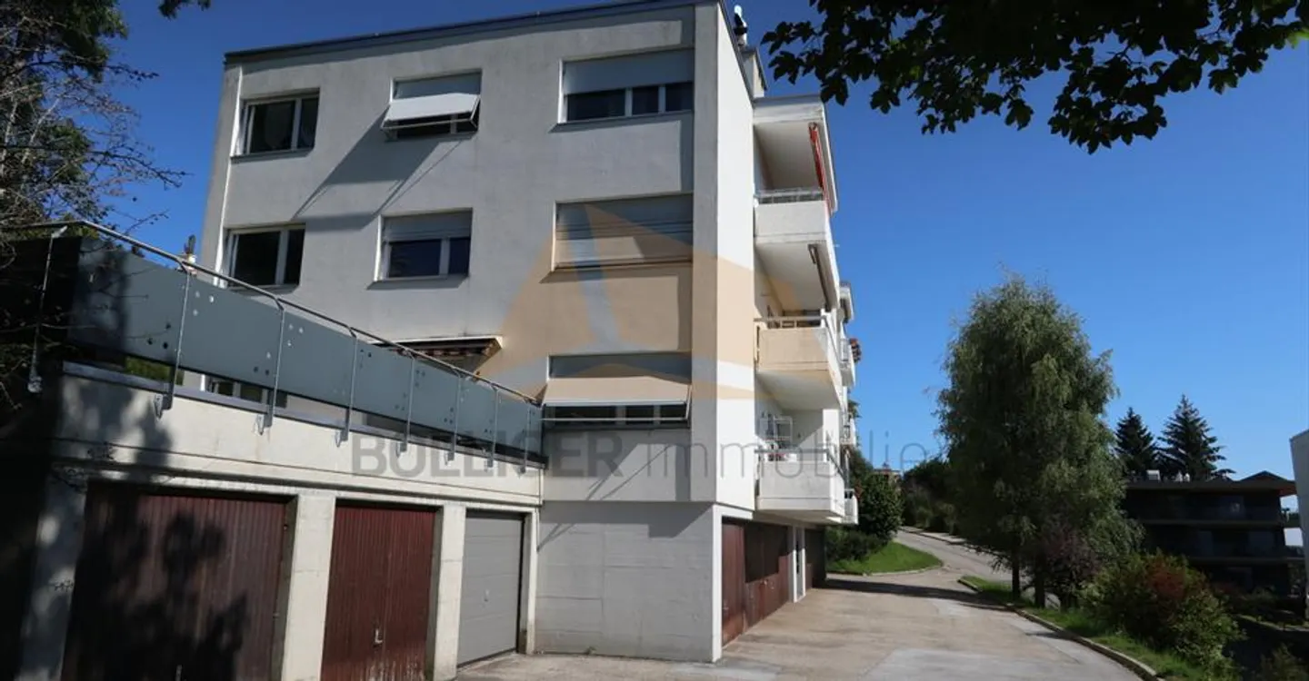 FOR SALE Apartment with 5.5 rooms and garage in PPE - Photo 3 of 10