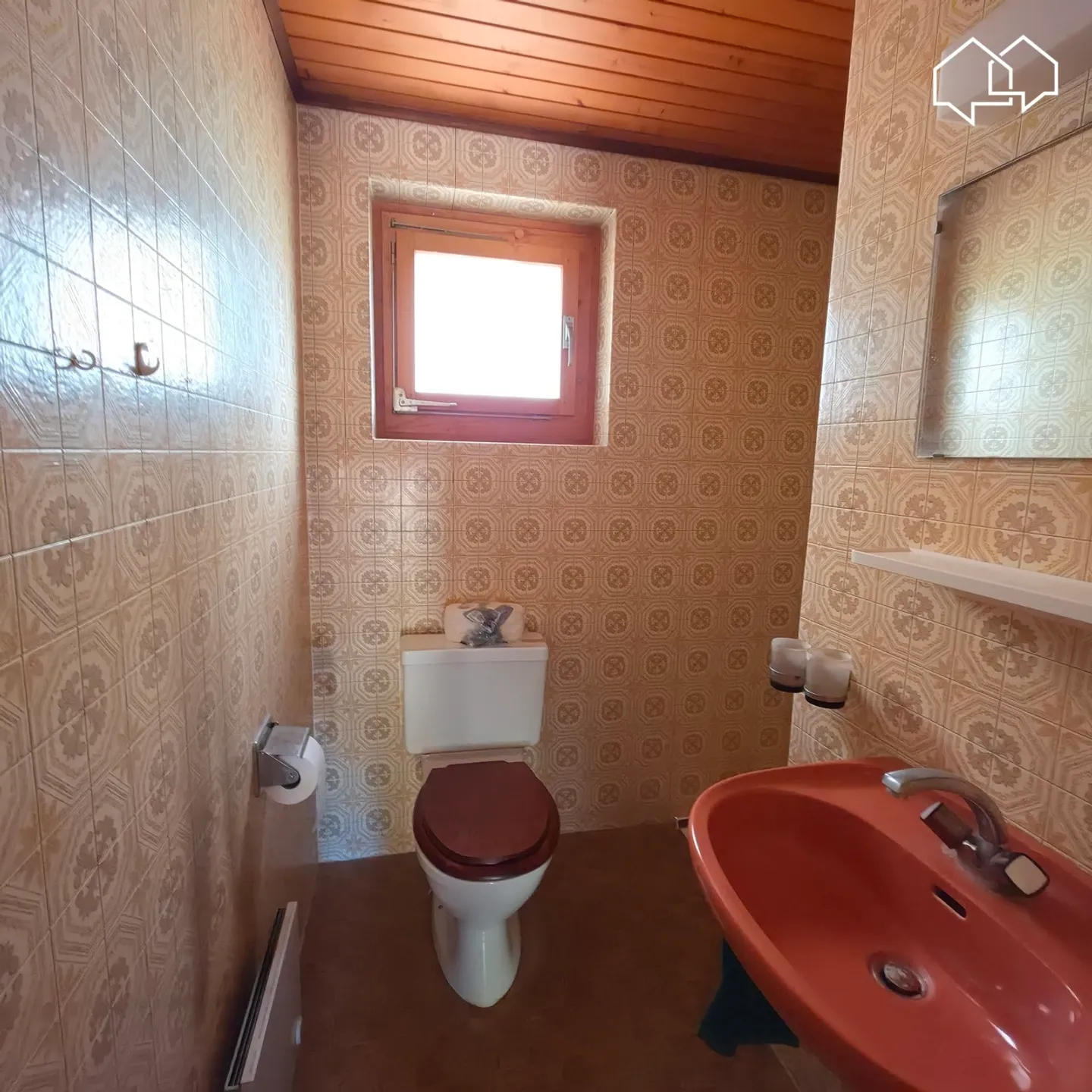 Detached house of 4.5 rooms on the edge of agricultural land - Photo 8 of 15