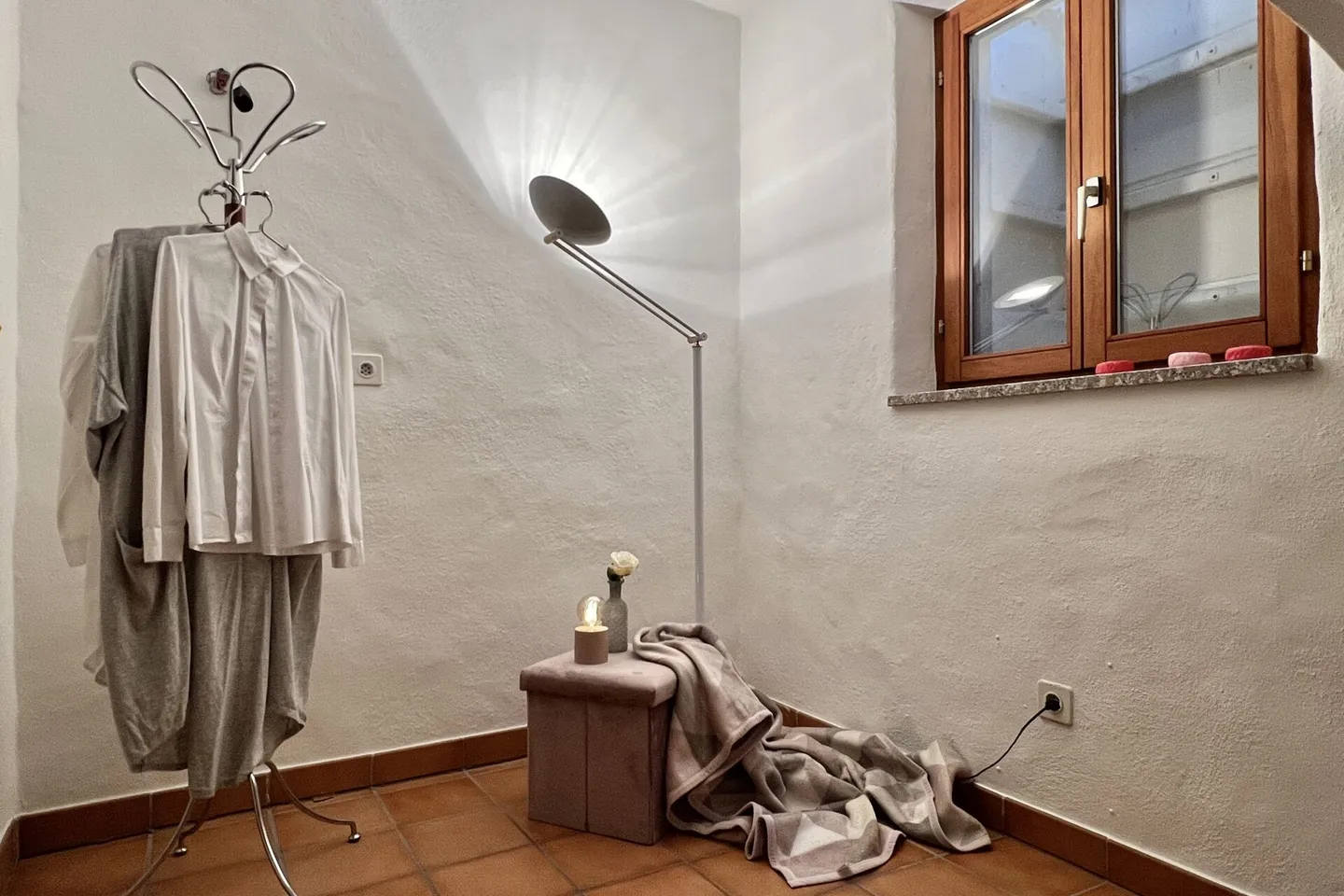 SOLD!!! Charming single-family house with pool and separate guest studio - Photo 19 of 40