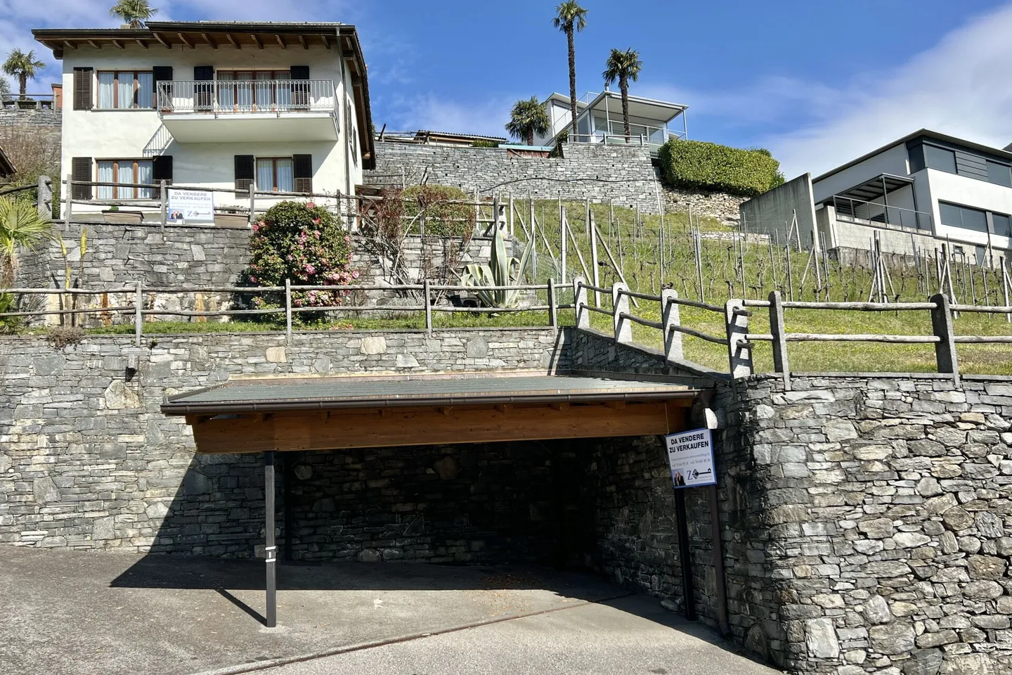 SOLD!!! Charming single-family house with pool and separate guest studio - Photo 39 of 40