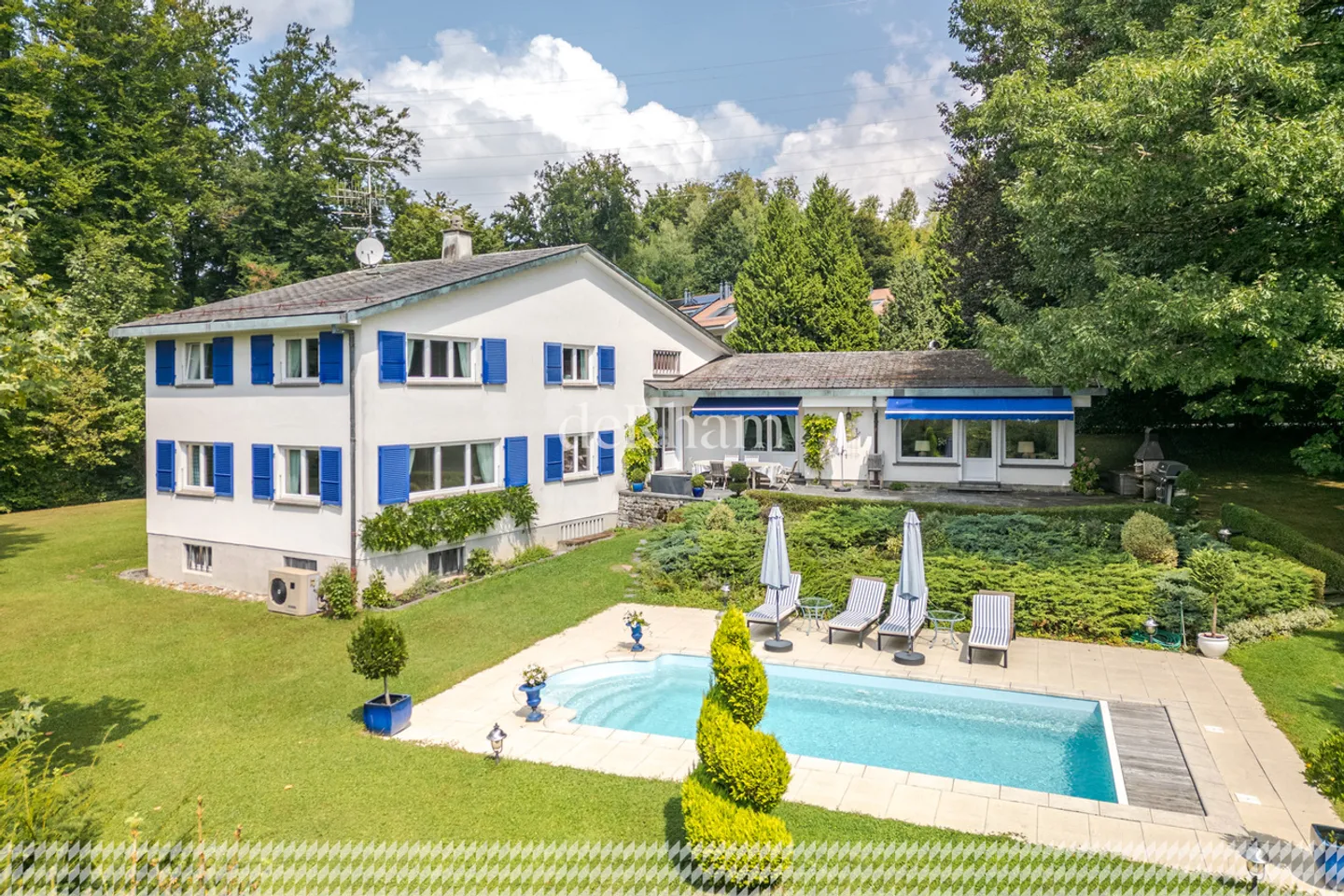 Einzelvilla mit Schwimmbad - Foto 1 von 14