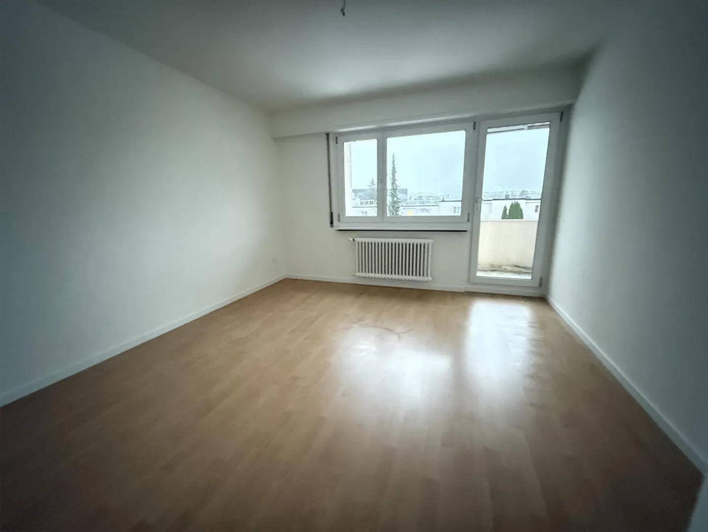 Appartamento affascinante con 4 stanze - Foto 4 di 6