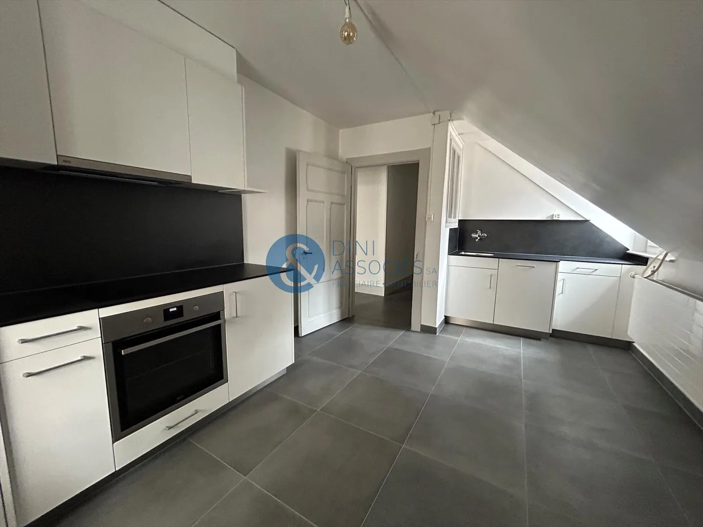 Appartamento 2.5 stanze - Foto 3 di 6