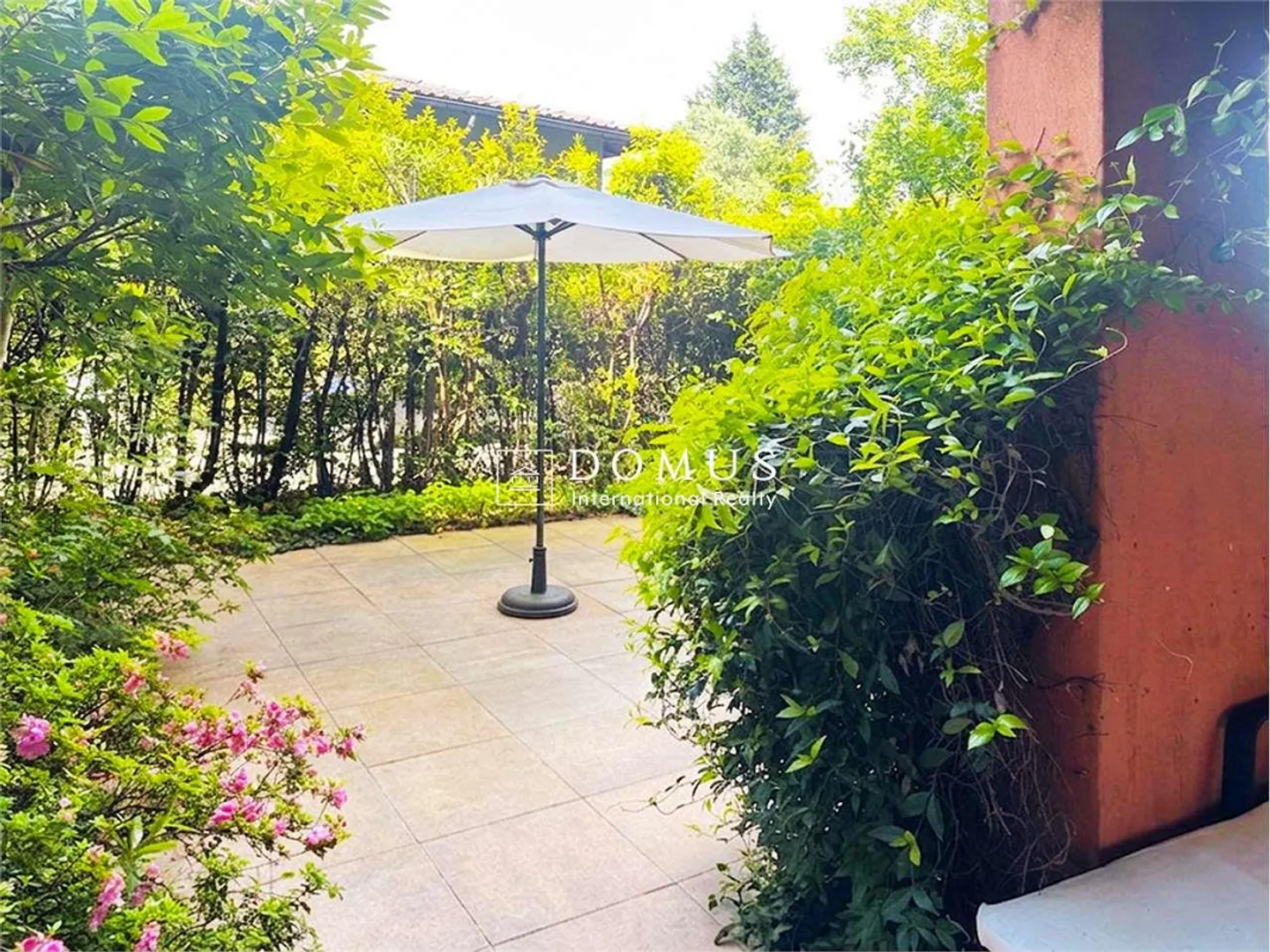Cozy 2.5 rooms with large patio - Photo 6 of 8
