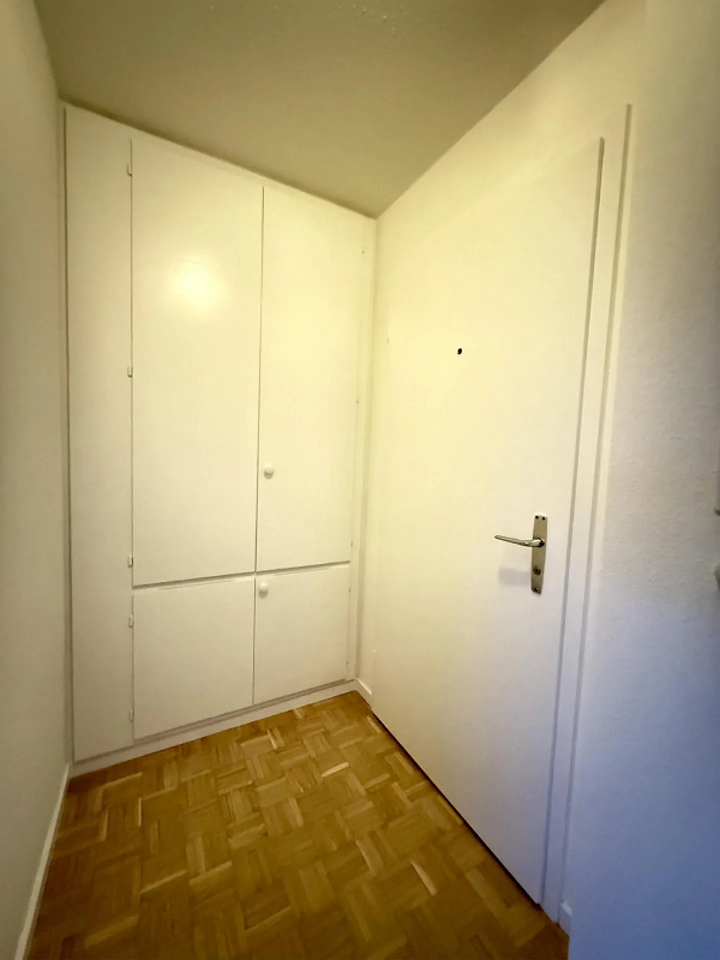 Appartamento affascinante con 4 stanze - Foto 6 di 6