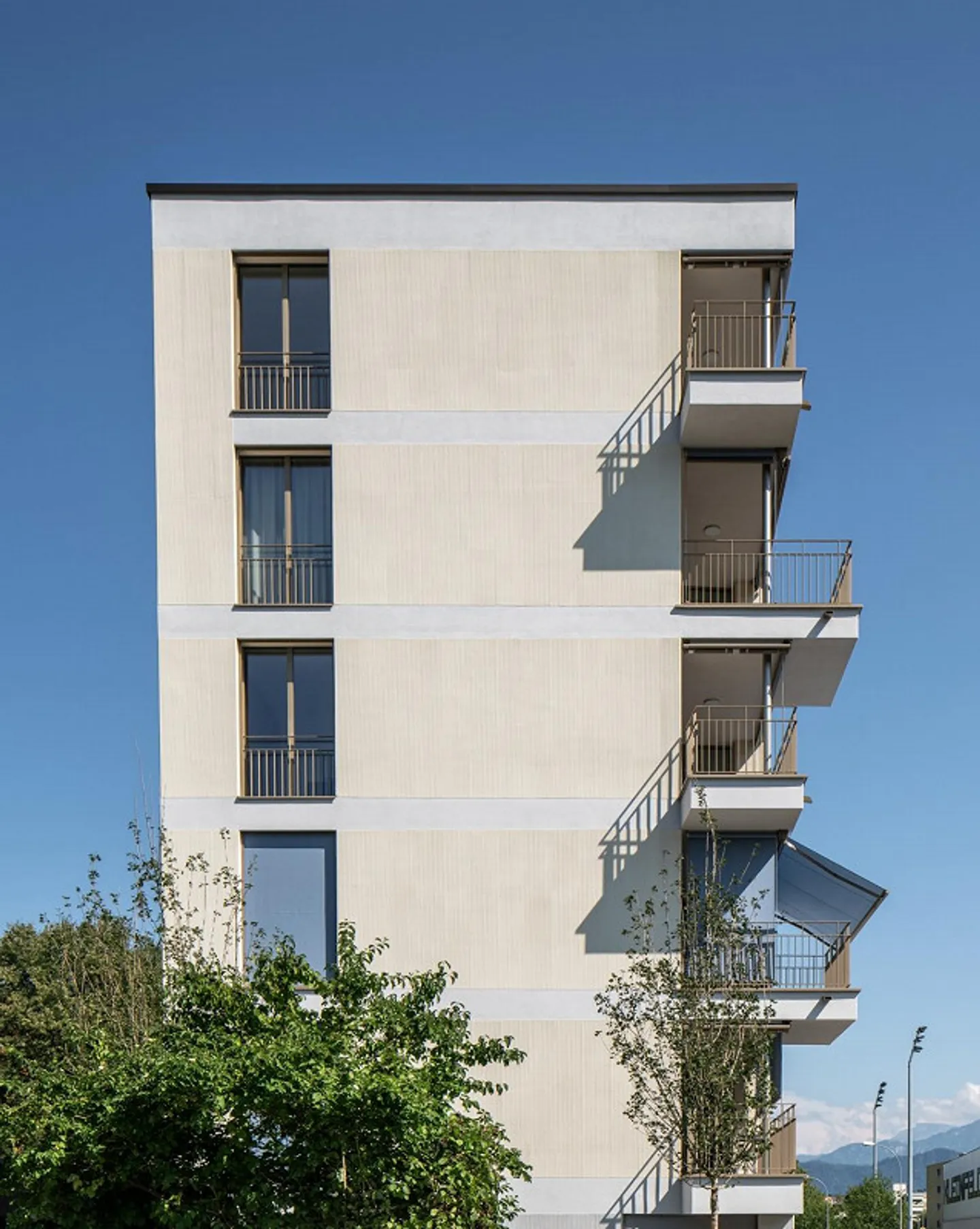 Appartement en open-space avec une belle vue sur la montagne - Photo 5 sur 6