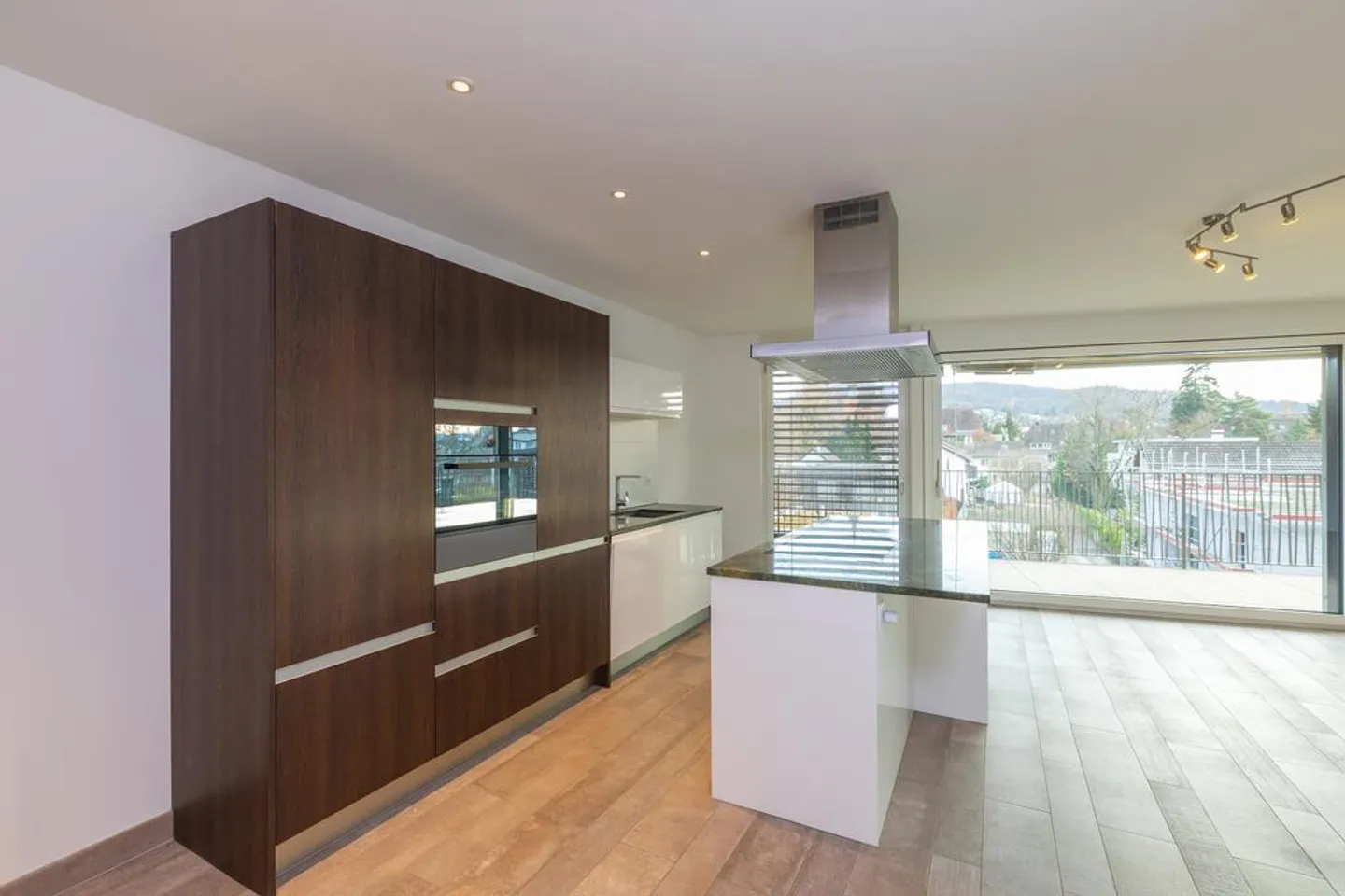 Modern 4-room apartment in a quiet residential area in Riehen - Photo 8 of 9