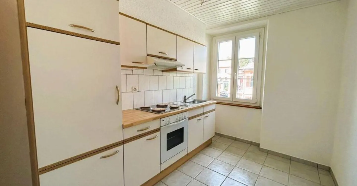 Appartement spacieux à Reconvilier - Photo 2 sur 12