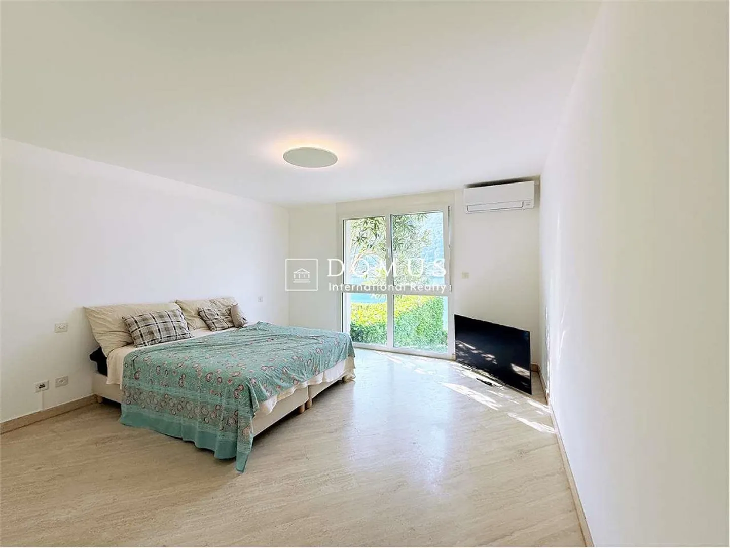 magnificent apartment in Morcote - Photo 10 of 13