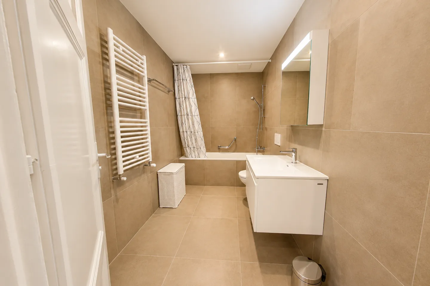 Appartement moderne 2 chambres - Photo 9 sur 11