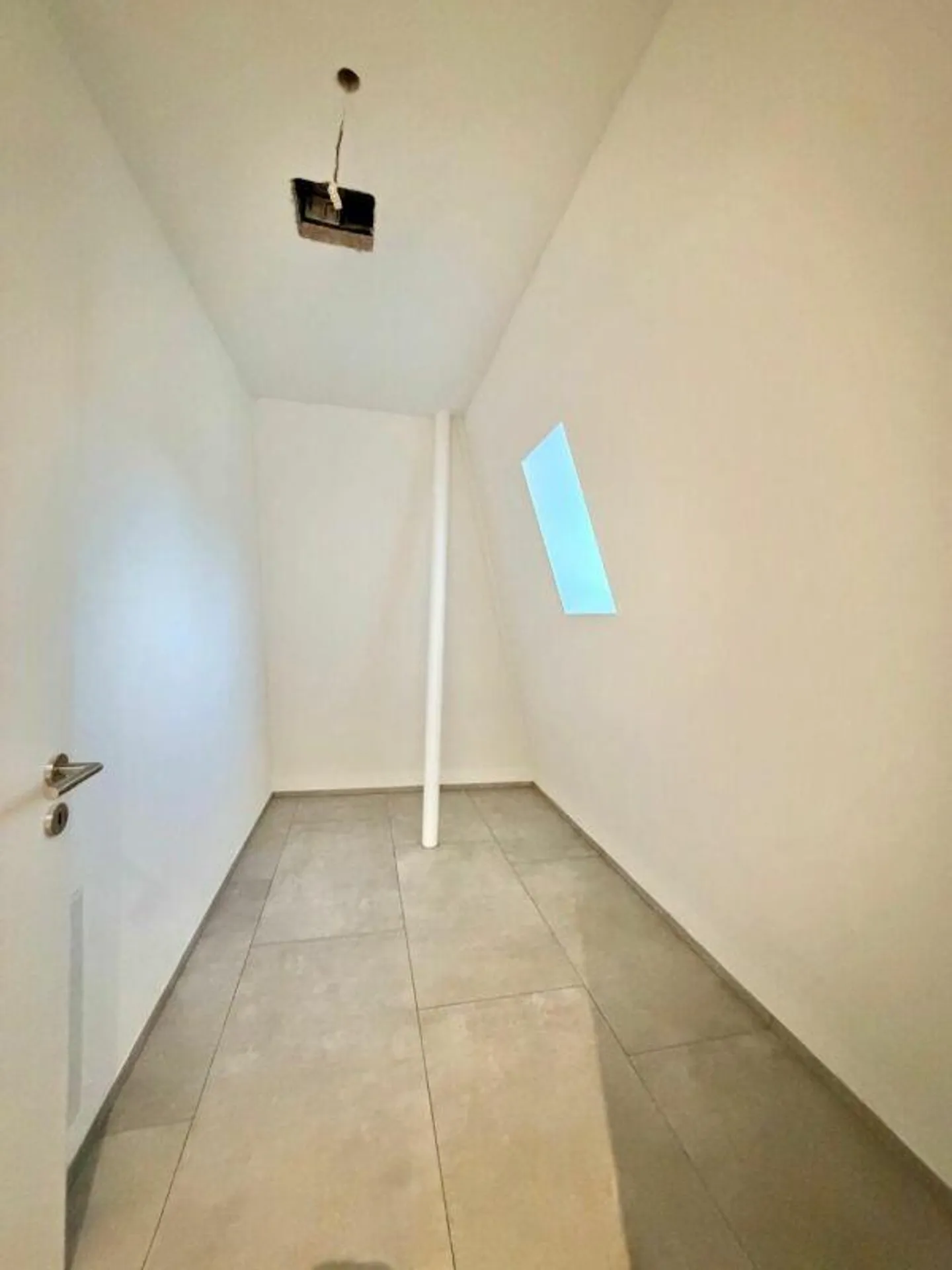 Exclusive Maisonette Apartment New Build with Large Roof Terrace - Photo 16 of 23