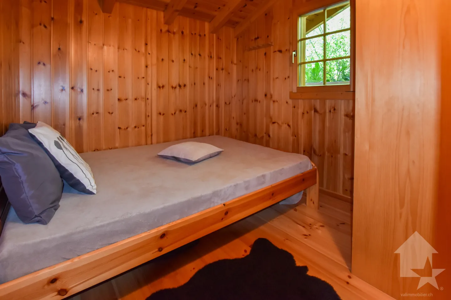 Magnificent chalet near the ski slopes - Photo 28 of 32