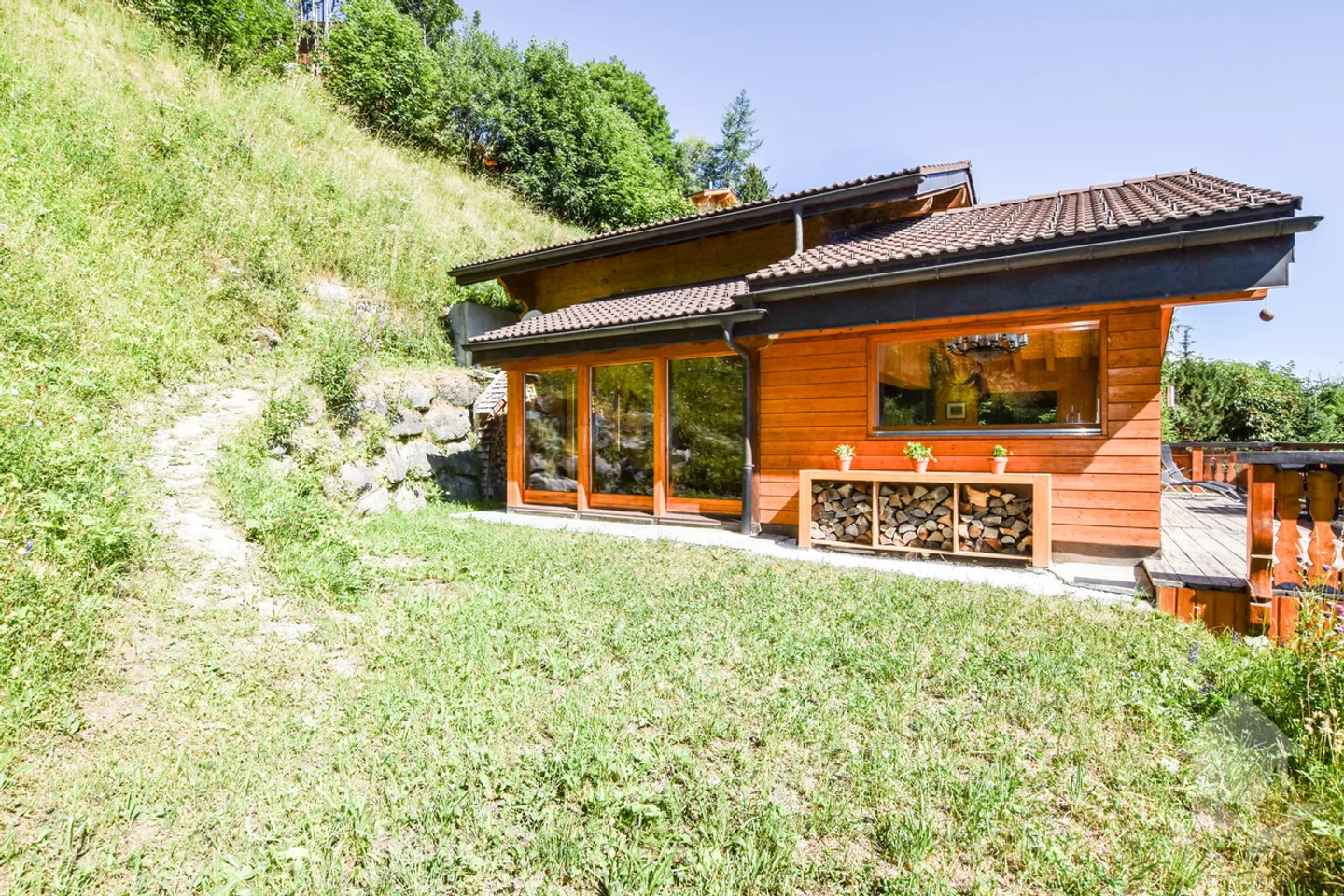 Magnificent chalet near the ski slopes - Photo 6 of 32