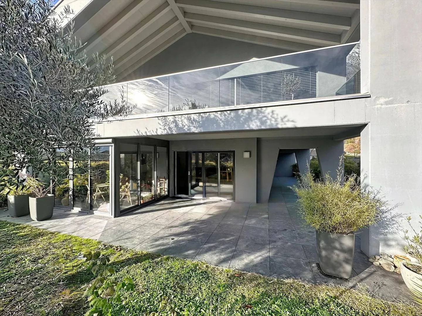 Sublime 3.5 Apartment with Panoramic Terrace - Photo 1 of 13