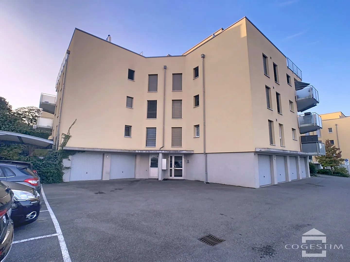 4,5-Zimmer-Wohnung - Foto 1 von 4