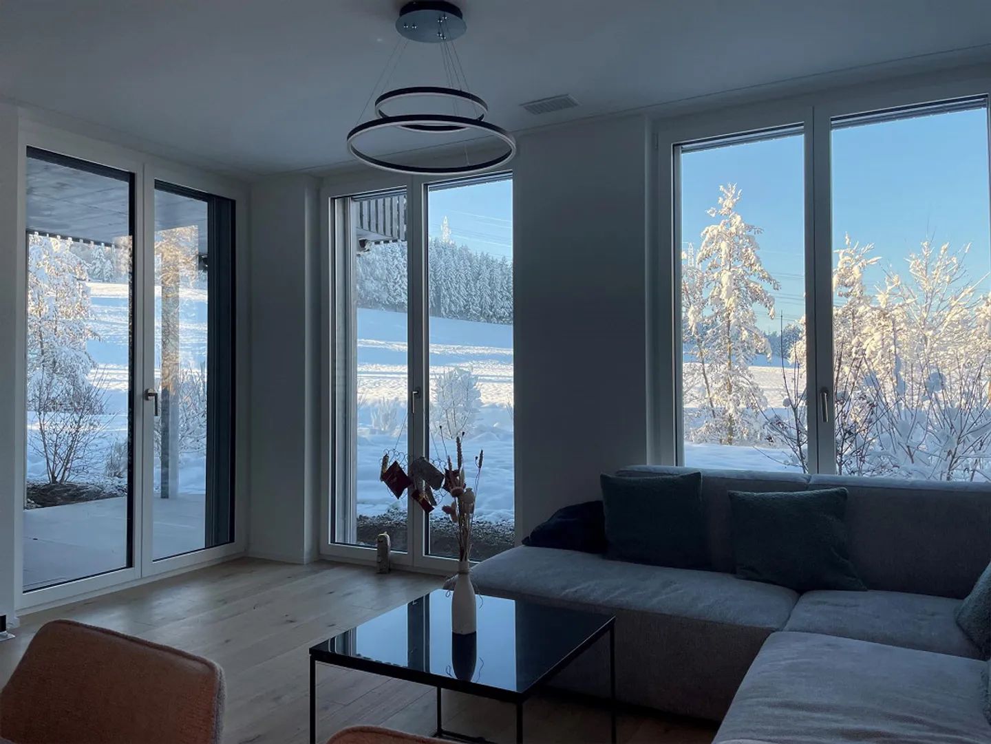 Appartement moderne de 2,5 pièces au rez-de-chaussée dans la verdure - Photo 8 sur 11