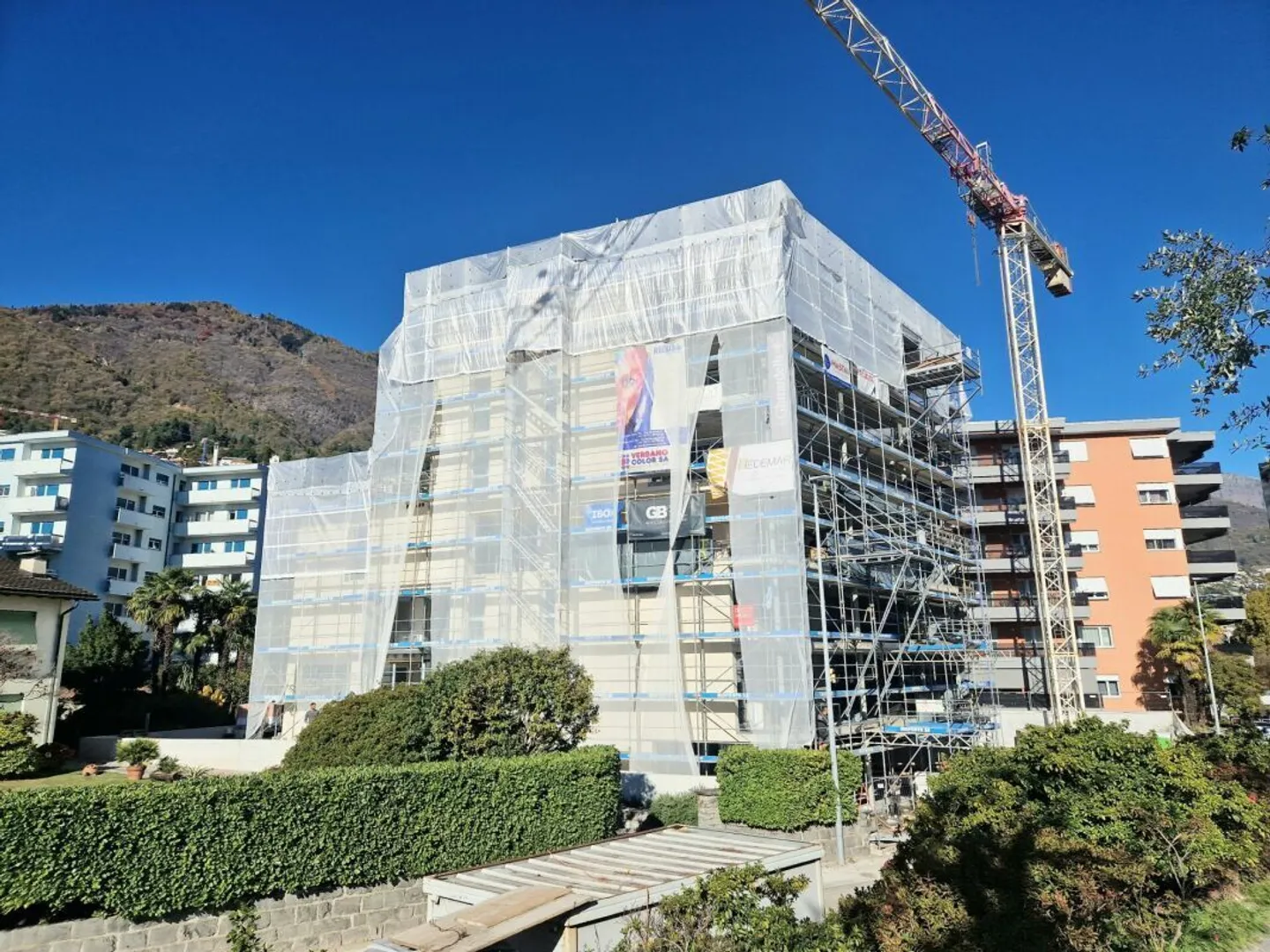 ZU VERKAUFEN IN LOCARNO - NEUE 2.5 ZIMMERWOHNUNG IM 2. STOCK - Foto 4 von 14