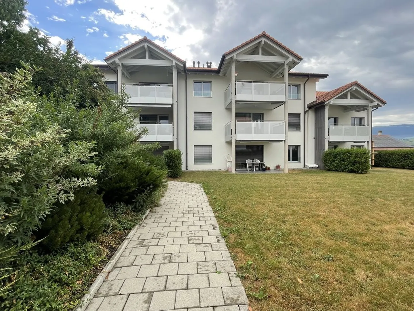 FARVAGNY - Appartement mansardé de 3,5 pièces au 2ème étage - Photo 1 sur 12