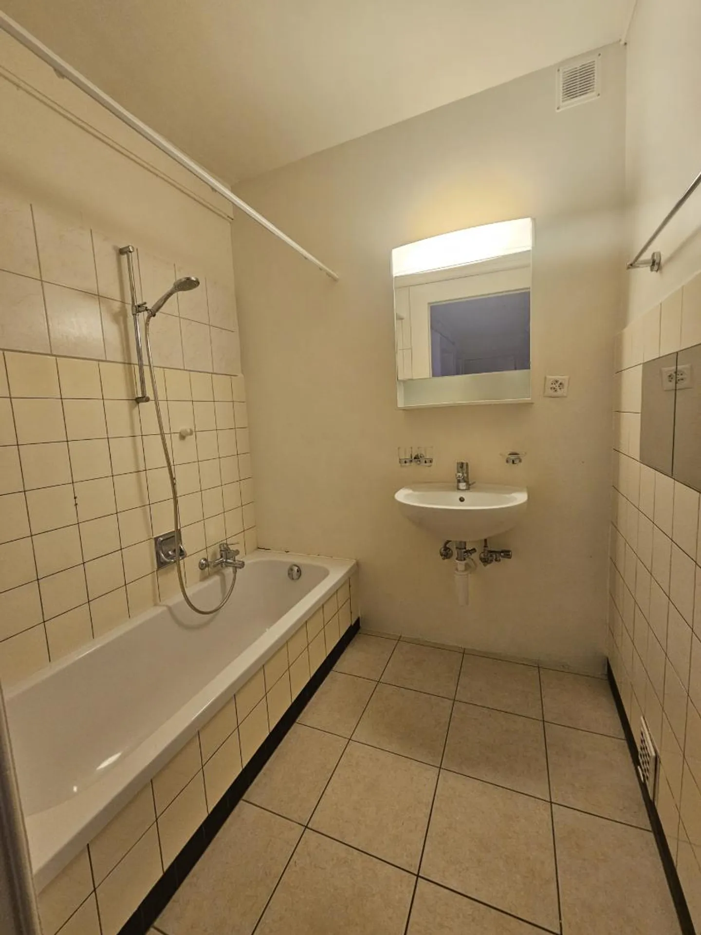 3-room apartment - Photo 7 of 8