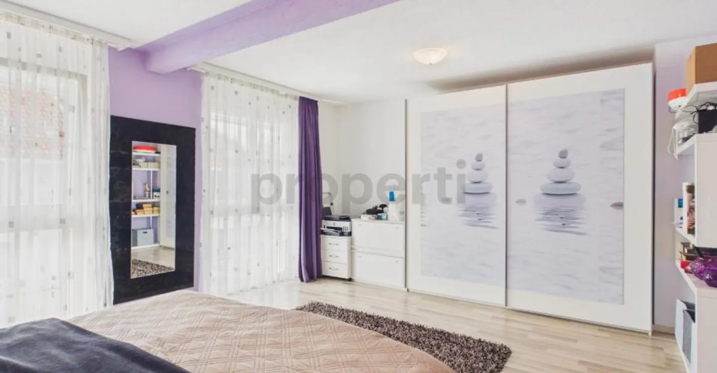 Privater Garten, Gemütliche Veranda & Ruhige Lage in Familienfreundlichem Quartier! - Photo 6 of 11