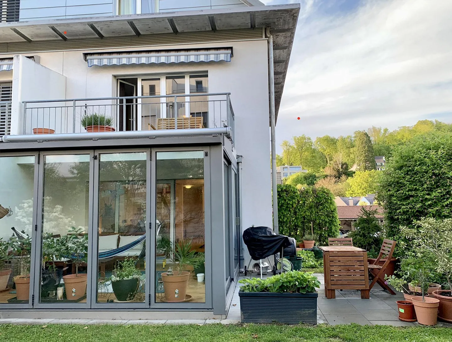 Beautiful semi-detached family house in a quiet location - Photo 2 of 12