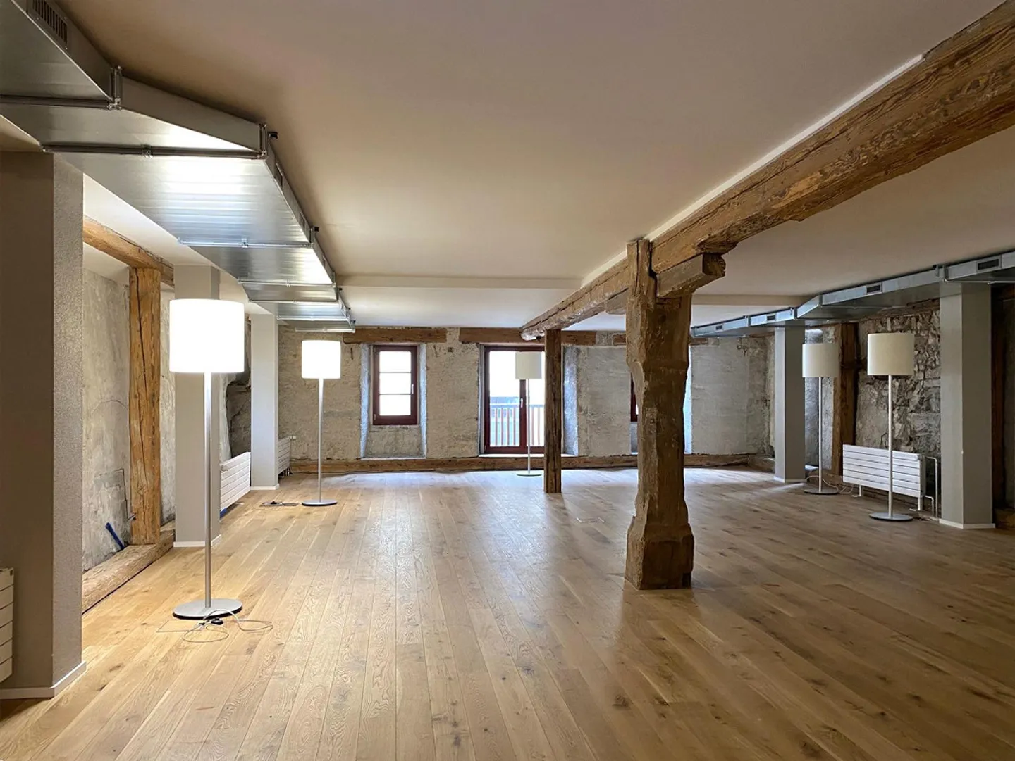 High-quality office space in a central downtown location - Photo 2 of 9