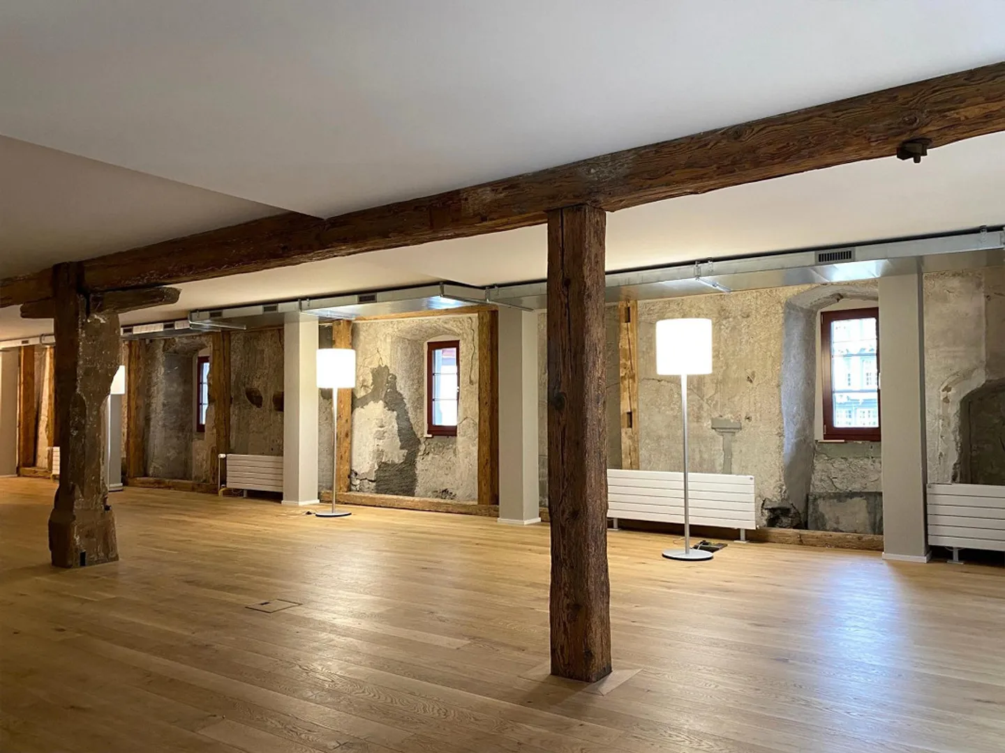 High-quality office space in a central downtown location - Photo 3 of 9