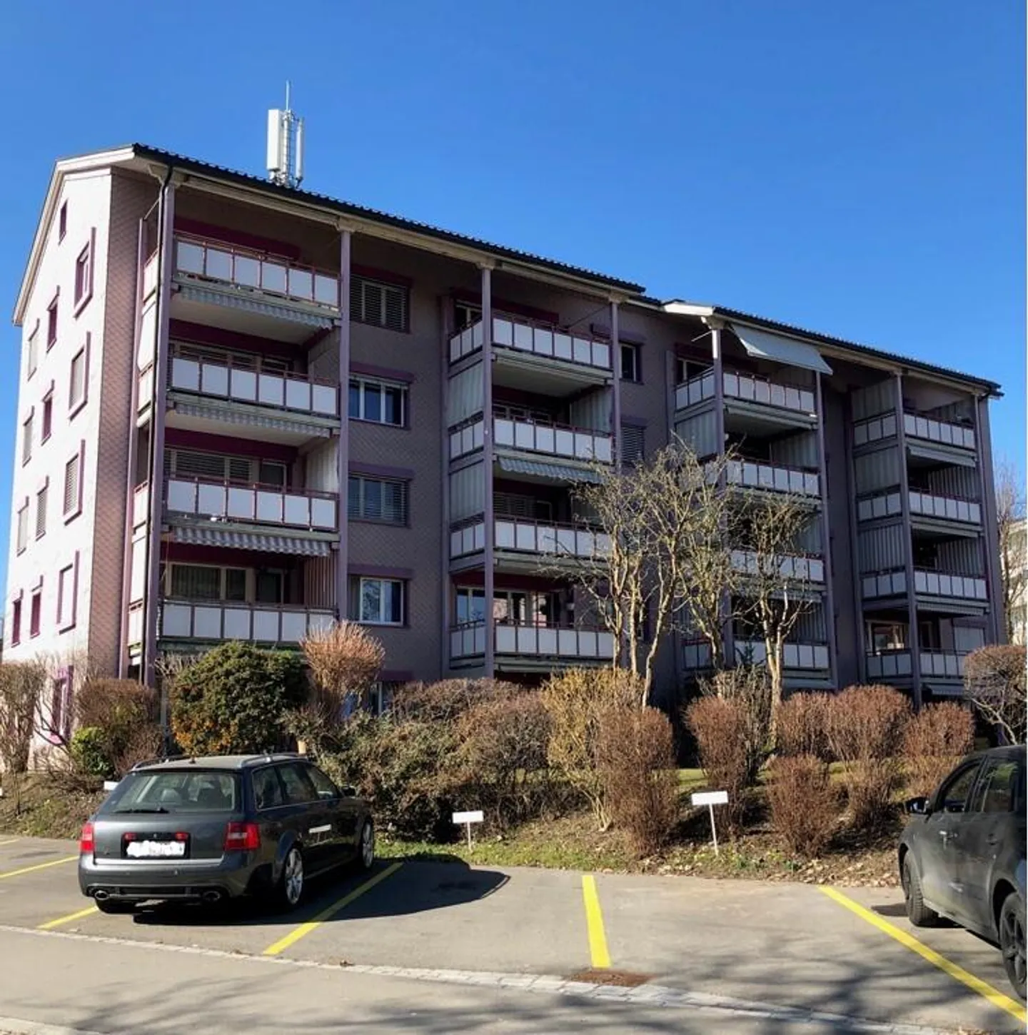 Appartement attrayant de 4 pièces dans un emplacement central et adapté aux enfants - Photo 1 sur 4