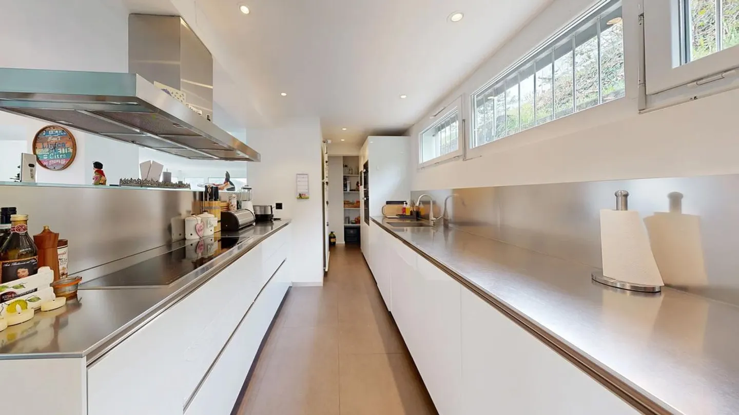 Exclusive 5.5-room detached house with breathtaking distant views - Photo 7 of 19