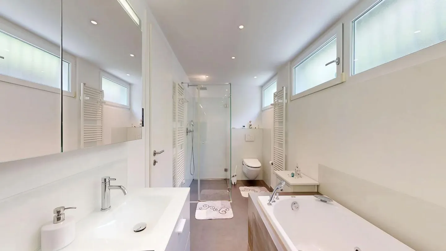 Exclusive 5.5-room detached house with breathtaking distant views - Photo 13 of 19