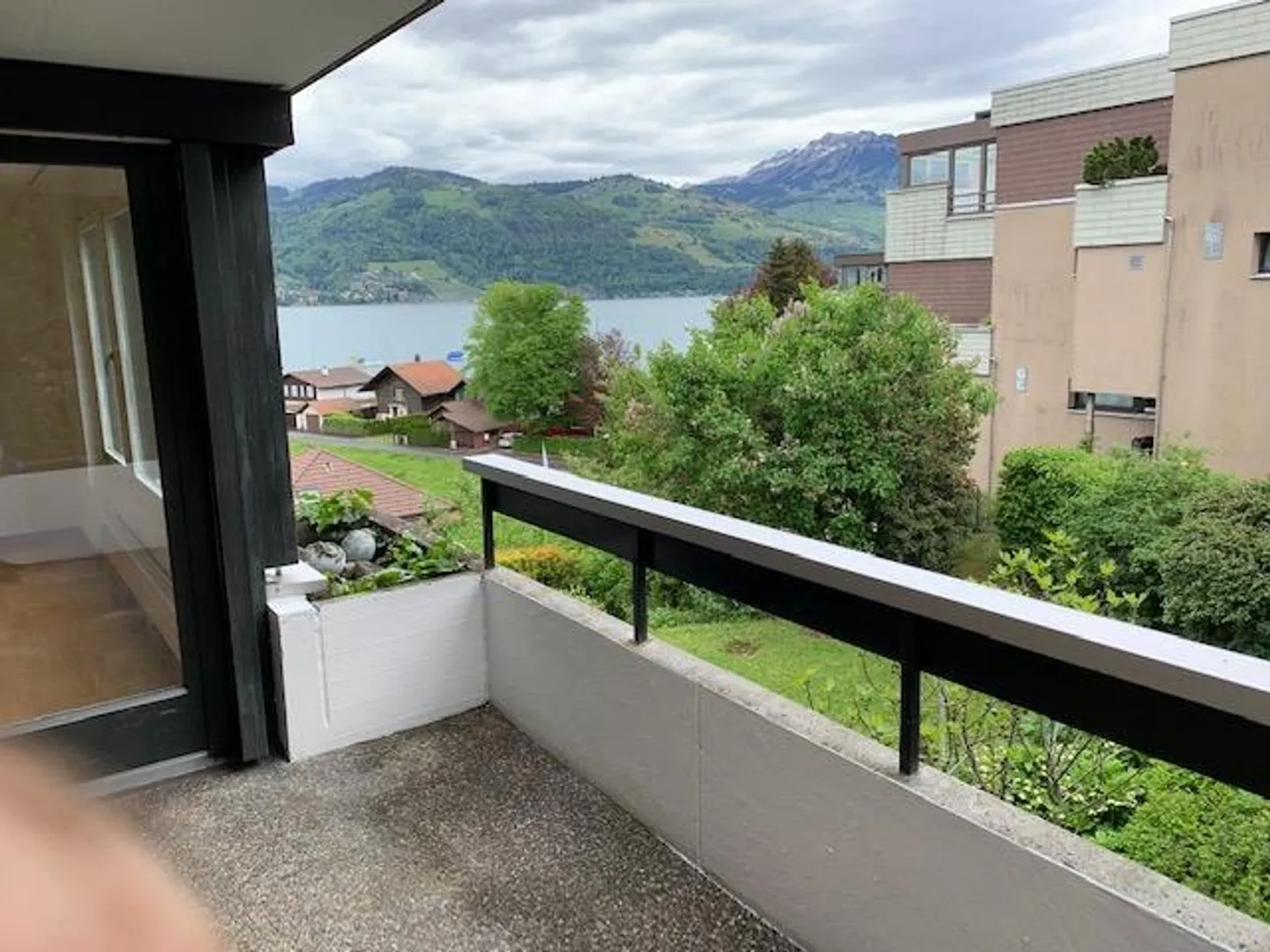 2.5 Room Apartment with Lake View - Photo 2 of 15