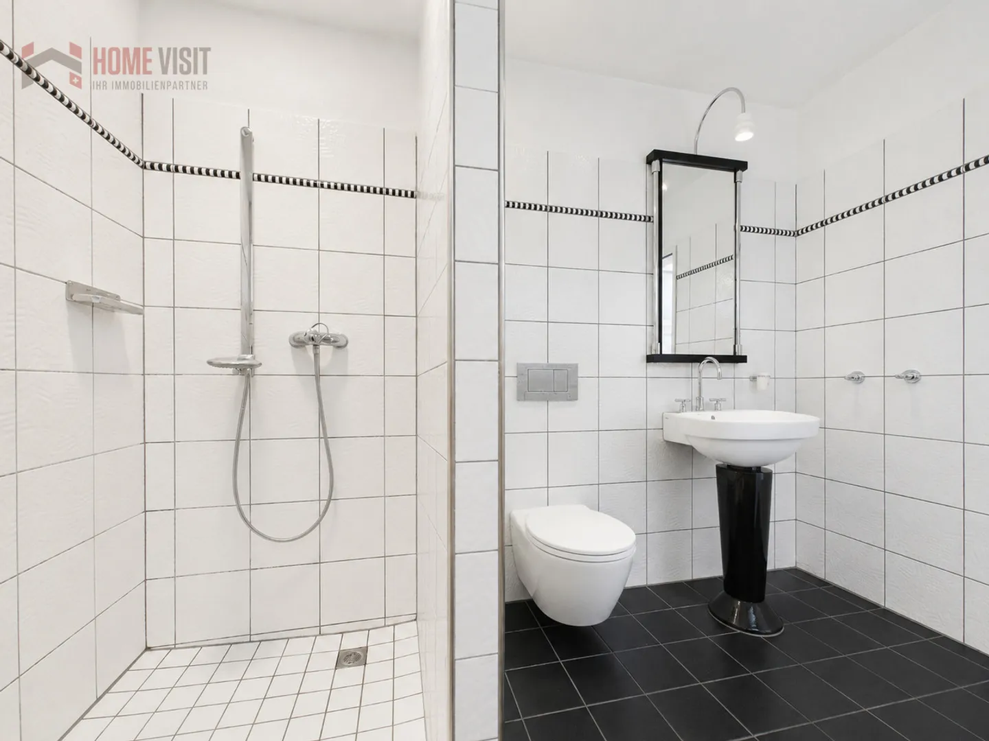 Exclusive single-family home with unobstructed panoramic view in Hagenbuch - Photo 7 of 13